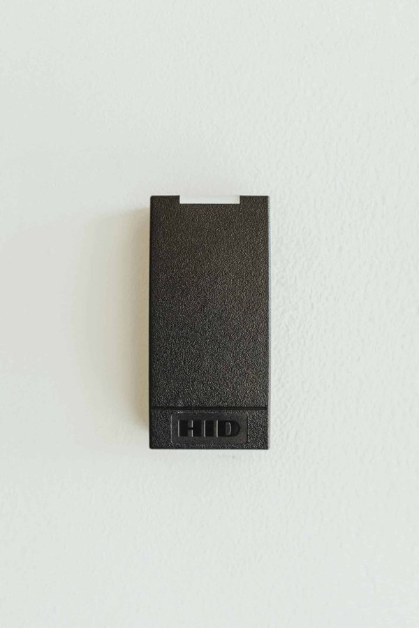 Comment choisir un système de verrouillage électronique pour une porte d'entrée principale?