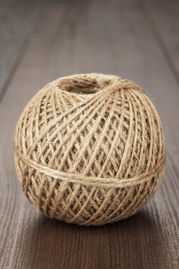 Comment choisir une table de jardin durable pour un climat montagneux froid ?